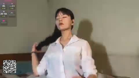 Kim online show from 02-02-26, 01:10