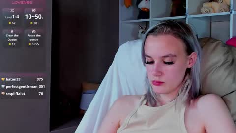 Snapshot of carolin_miller chatting on 11-21-25, 09:24 Carol online show from 11-21-25, 09:24