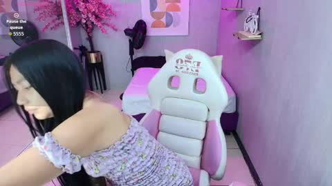 CAROLINA.  online show from 04-28-26, 12:32