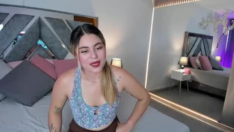 carolina_torres25 online show from 04-22-26, 01:56