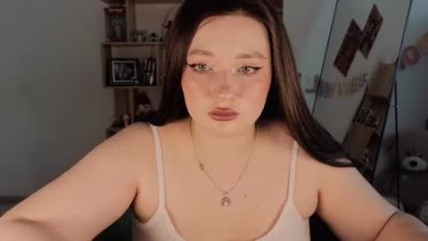 Snapshot of carolina_winter chatting on 07-28-26, 11:17 Mira online show from 07-28-26, 11:17
