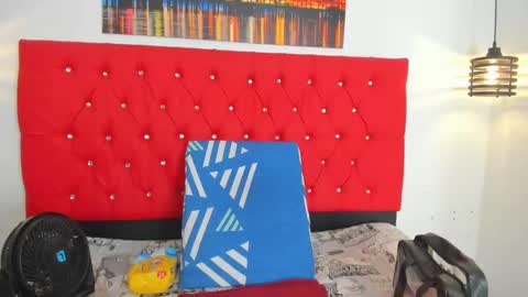 Carolina online show from 09-18-25, 04:20