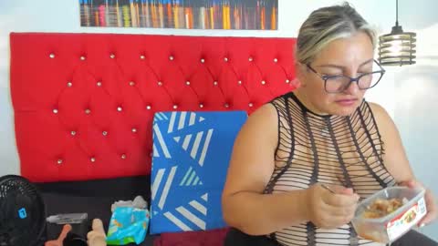 Carolina online show from 10-17-25, 07:05