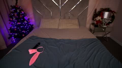 carolinadia online show from 12-24-24, 11:55