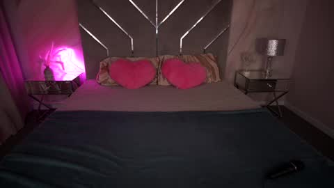 carolinadia online show from 02-09-25, 08:34