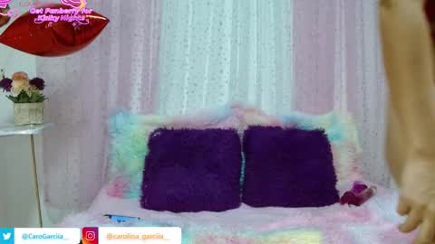 CAROLINA GARCIA online show from 12-19-25, 12:12