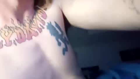 Snapshot of carolinajuggalo17 chatting on 04-04-26, 05:38 carolinajuggalo17 online show from 04-04-26, 05:38