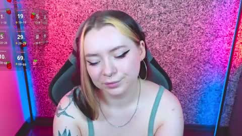 Snapshot of carolinareaperr chatting on 09-10-25, 09:20 Ask me better xx online show from 09-10-25, 09:20