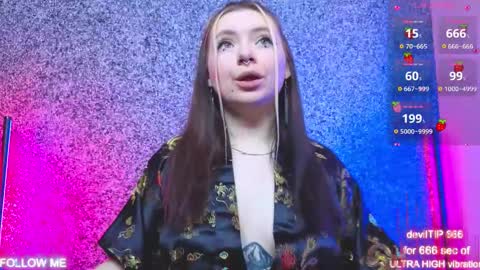 Snapshot of carolinareaperr chatting on 10-18-25, 10:49 Ask me better xx online show from 10-18-25, 10:49