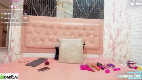 caroline daring online show from 01-10-26, 03:19