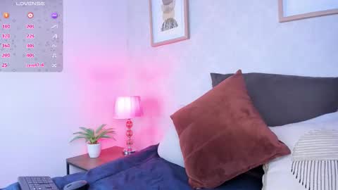  Caroline  online show from 09-16-25, 11:44