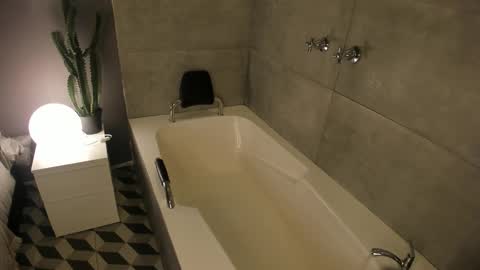  Caroline  online show from 03-13-26, 11:28