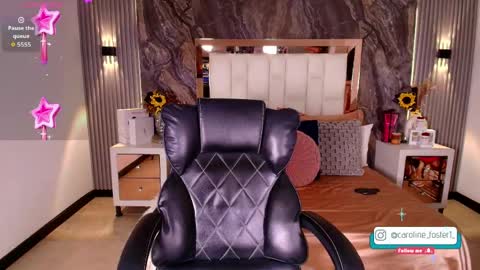 caroline_foster1 online show from 04-16-26, 12:17