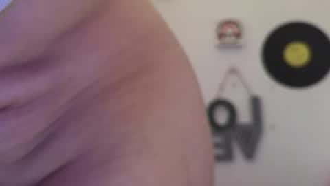 Carolina online show from 04-19-26, 01:43