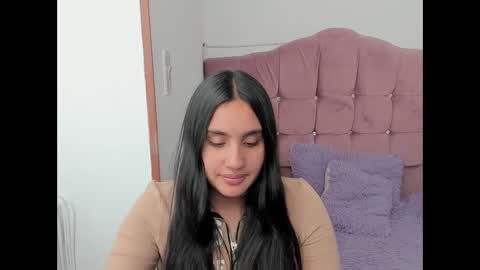 caroline_rodriguez_9 online show from 10-06-25, 07:44