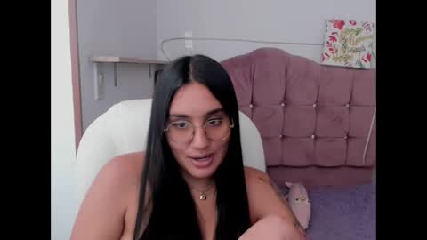 caroline_rodriguez_9 online show from 12-13-25, 07:53
