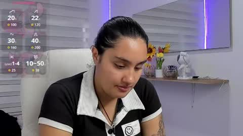 caroline_rodriguez_9 online show from 04-24-26, 07:05