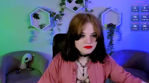 Caroline online show from 07-21-26, 09:00