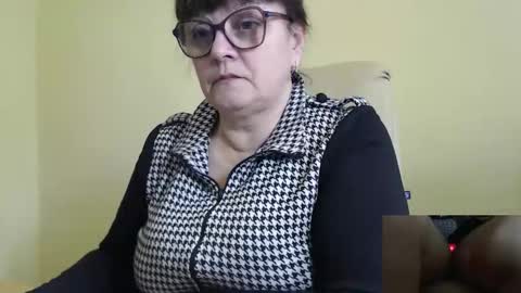 CarolineDream  online show from 10-21-25, 05:41