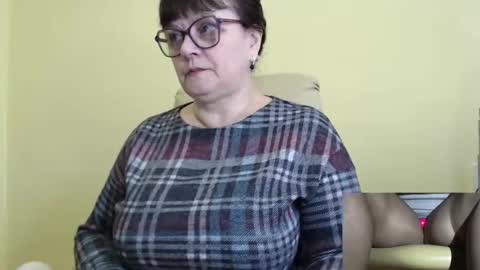 CarolineDream  online show from 10-28-25, 06:50