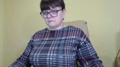 CarolineDream  online show from 11-19-25, 06:24