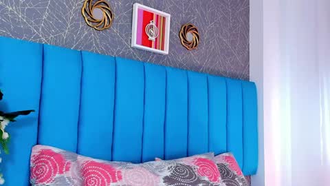 CarolineeGarcia online show from 01-06-25, 01:41