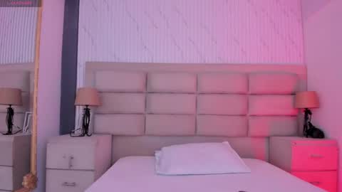 Caroline online show from 04-20-26, 12:30