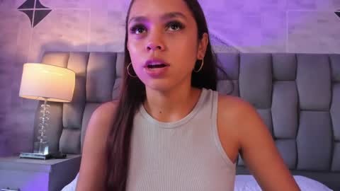 Snapshot of carolinefyre chatting on 05-05-26, 12:35 Caroline online show from 05-05-26, 12:35