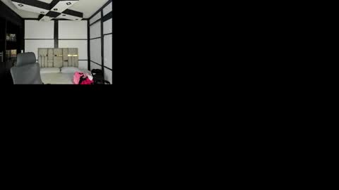 Snapshot of carolinefyre chatting on 05-10-26, 02:00 Caroline online show from 05-10-26, 02:00