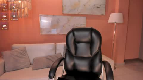 Snapshot of carolinegrace_ chatting on 01-02-25, 02:35 Caro online show from 01-02-25, 02:35