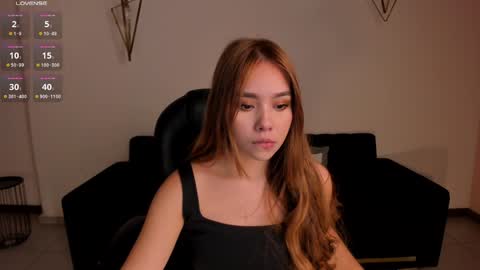 Snapshot of carolinegrace_ chatting on 01-22-25, 10:29 Caro online show from 01-22-25, 10:29