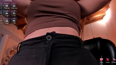 Snapshot of carolinegrace_ chatting on 10-14-25, 11:11 Caro online show from 10-14-25, 11:11