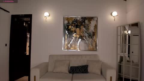 Snapshot of carolinegrace_ chatting on 11-10-25, 10:36 Caro online show from 11-10-25, 10:36