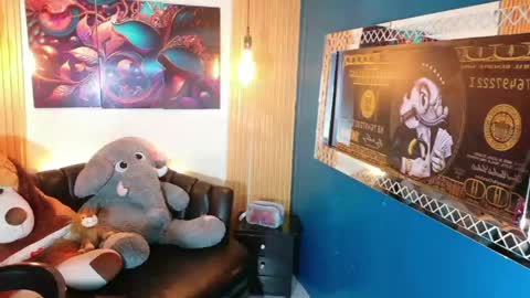 carolinejesh online show from 05-27-26, 05:10