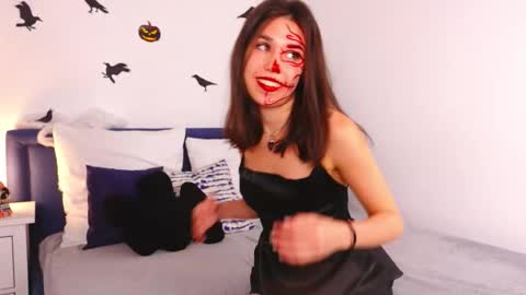 Caroline online show from 10-28-25, 06:17