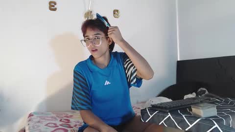 Caroline online show from 10-25-25, 08:47