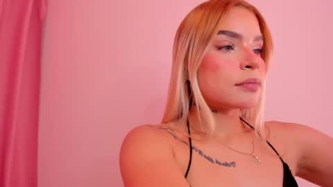 carolinna_ online show from 12-08-24, 02:07