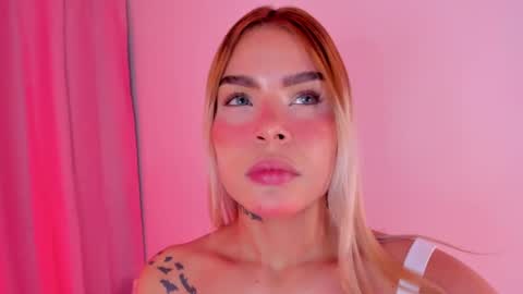 carolinna_ online show from 12-10-24, 01:00