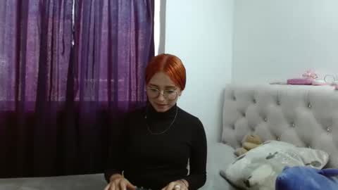 carolinnapinkman online show from 03-25-26, 08:04