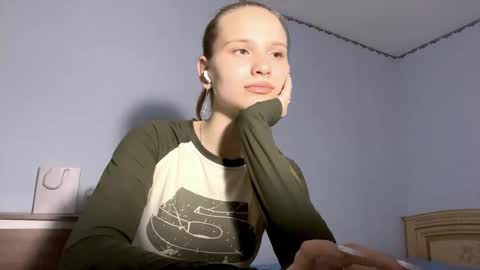 Carolina online show from 02-23-26, 04:48