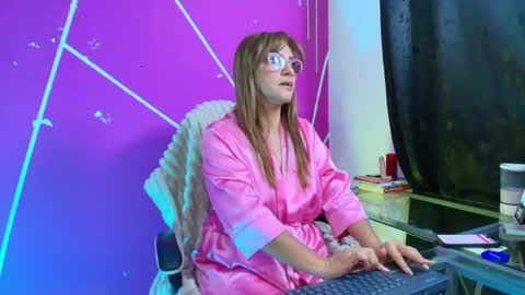 CAROL online show from 07-22-26, 10:07