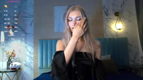 Snapshot of carolreeves chatting on 09-22-25, 05:42 Carol online show from 09-22-25, 05:42