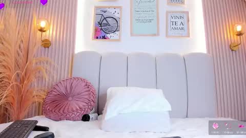 Carol Rivera  online show from 09-19-25, 08:20