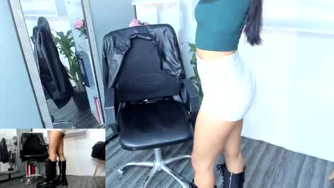 Snapshot of carolu_ chatting on 03-04-25, 04:20 Caro online show from 03-04-25, 04:20