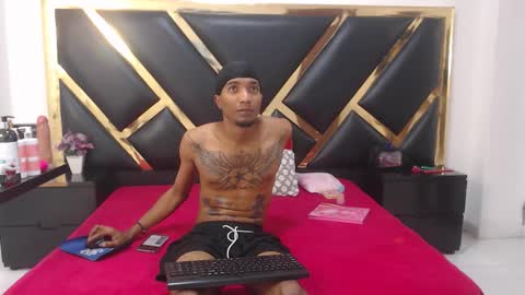 Snapshot of caroyandy3 chatting on 12-05-25, 11:41 caro y andy online show from 12-05-25, 11:41