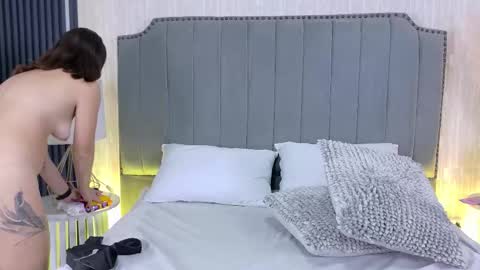 Snapshot of carrie_gb chatting on 02-07-26, 01:26 carrie online show from 02-07-26, 01:26