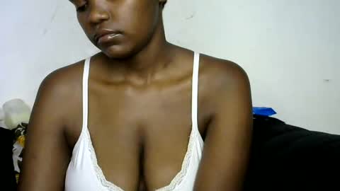 carrie_pink1_ online show from 07-27-26, 10:17