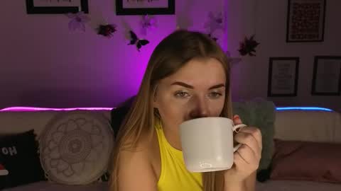 Snapshot of carriebradshawww chatting on 12-02-25, 02:56 carriebradshawww online show from 12-02-25, 02:56