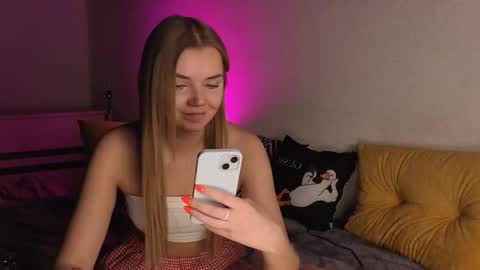 Snapshot of carriebradshawww chatting on 12-18-25, 07:20 carriebradshawww online show from 12-18-25, 07:20