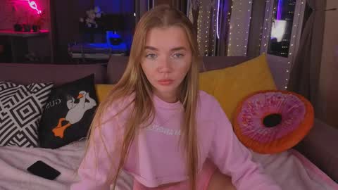 carriebradshawww online show from 05-18-26, 08:25